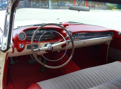Cadillac Sedan DeVille 390cui V8