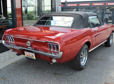 Ford Mustang V8 302cui J-Code