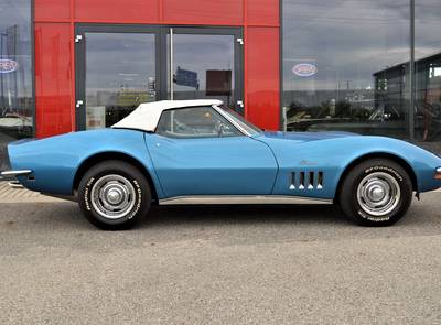 Corvette Stingray Convertible 350hp