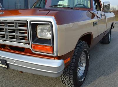 Dodge D150 Ram Frame-Off, 390cui, Air Ride