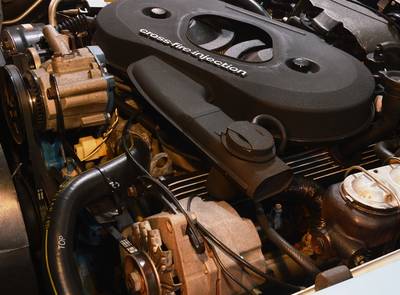 Corvette C3 Cross-Fire-Injection
