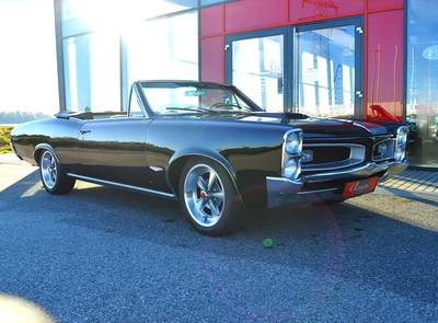 Pontiac GTO Convertible, 389cui Tri-Power