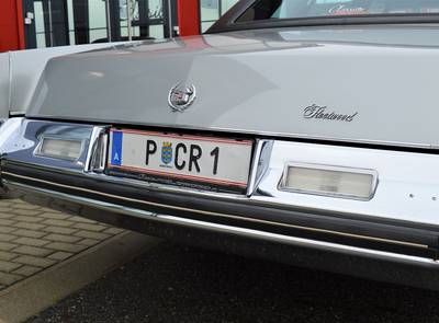 Cadillac Fleetwood Seventy-Five,  9 - Passenger