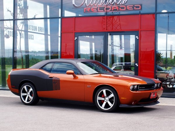 Dodge Challenger SRT8
