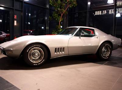 Corvette C3 Stingray 327 / 300