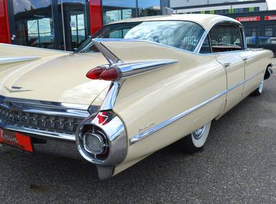 Cadillac Sedan DeVille 390cui V8