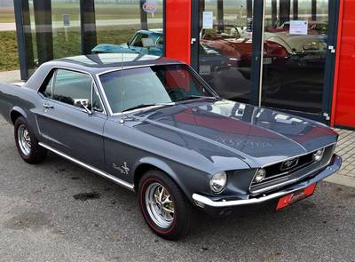 Ford Mustang V8 302cui J-Code