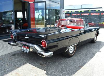 Ford Thunderbird 312cui V8